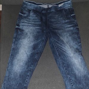 Levi’s jogger pants